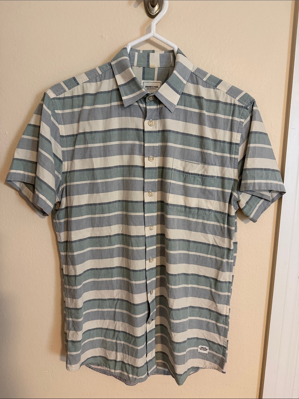Frank & Oak Short-Sleeve Button-Down Shirt - Green & Cream
